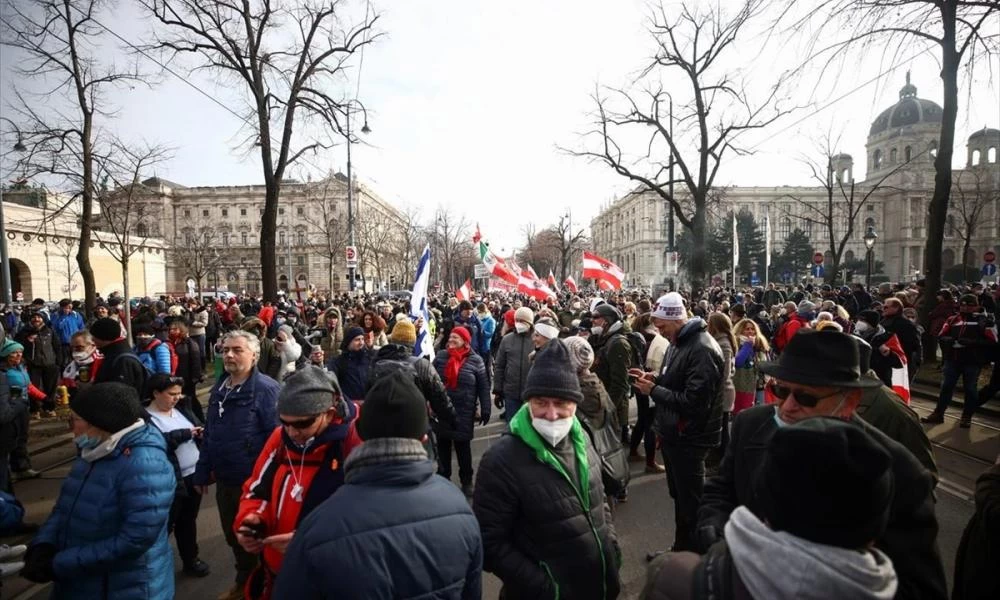 Αυστρία: Απίθανη η «ανοσία της αγέλης» μέχρι το τέλος της χρονιάς